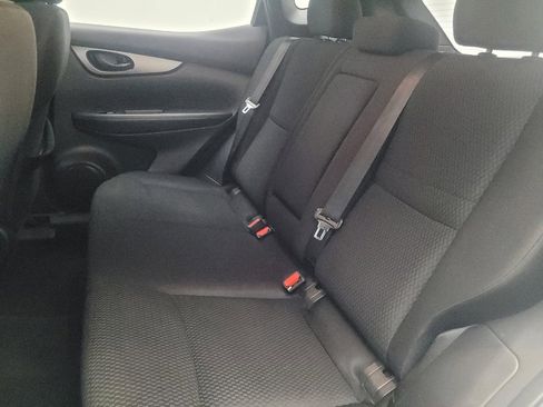 Used 2019 Nissan Rogue Sport S w/ Appearance Package image 18