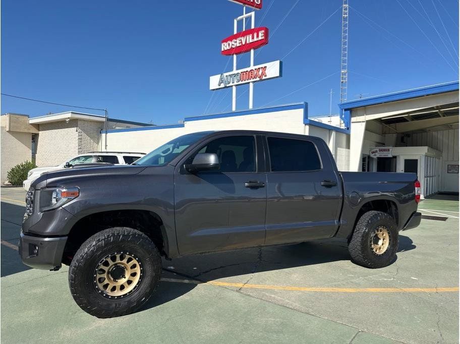 Used 2018 Toyota Tundra SR5 w/ TRD Sport Package AWD/4WD image 10
