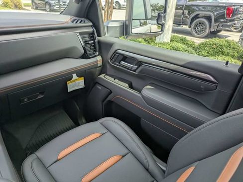 New 2026 GMC Sierra 2500 AT4 w/ AT4 Premium Plus Package AWD/4WD image 19
