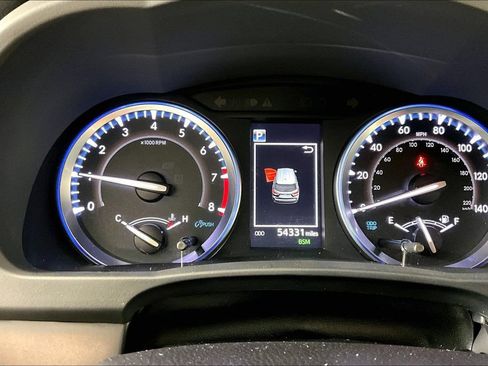 Used 2019 Toyota Highlander Limited FWD image 12
