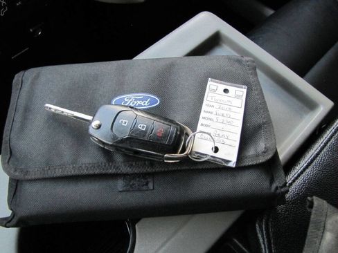 Used 2018 Ford F250 XLT image 44