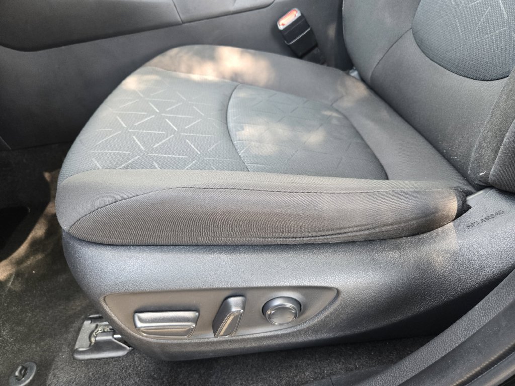 Used 2024 Toyota RAV4 XLE FWD image 19