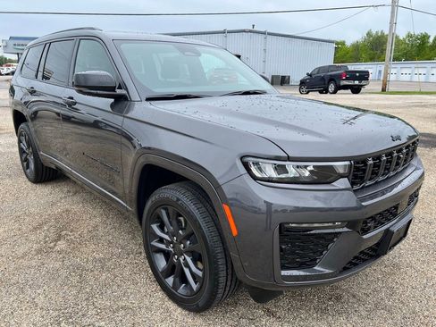New 2026 Jeep Grand Cherokee L Limited AWD/4WD image 9