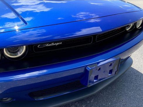 Used 2022 Dodge Challenger R/T w/ Shaker Package image 27