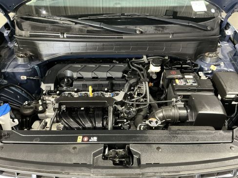 Used 2024 Hyundai Venue Limited FWD image 27