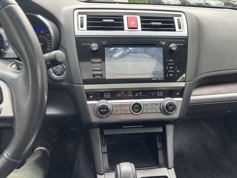 Used 2015 Subaru Outback 2.5i Limited AWD/4WD image 13
