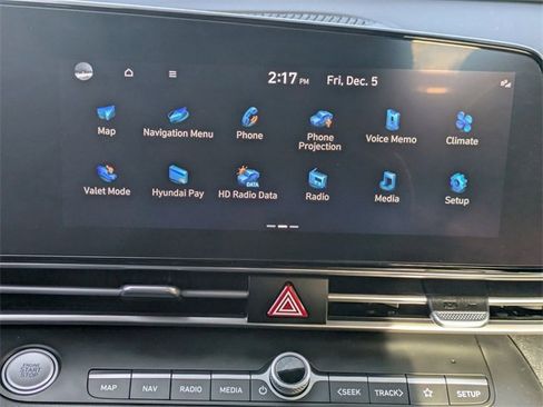 Certified 2023 Hyundai Elantra SEL w/ Convenience Package image 22