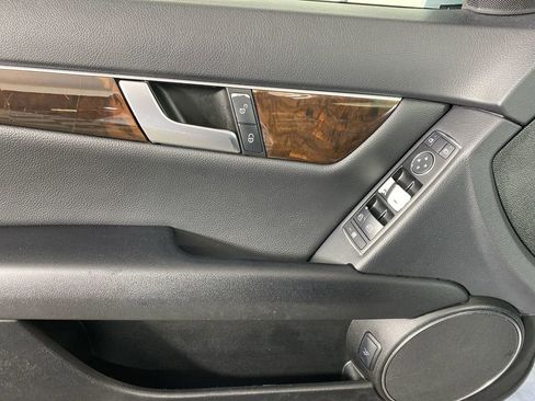 Used 2013 Mercedes-Benz C 300 4MATIC Sedan image 21