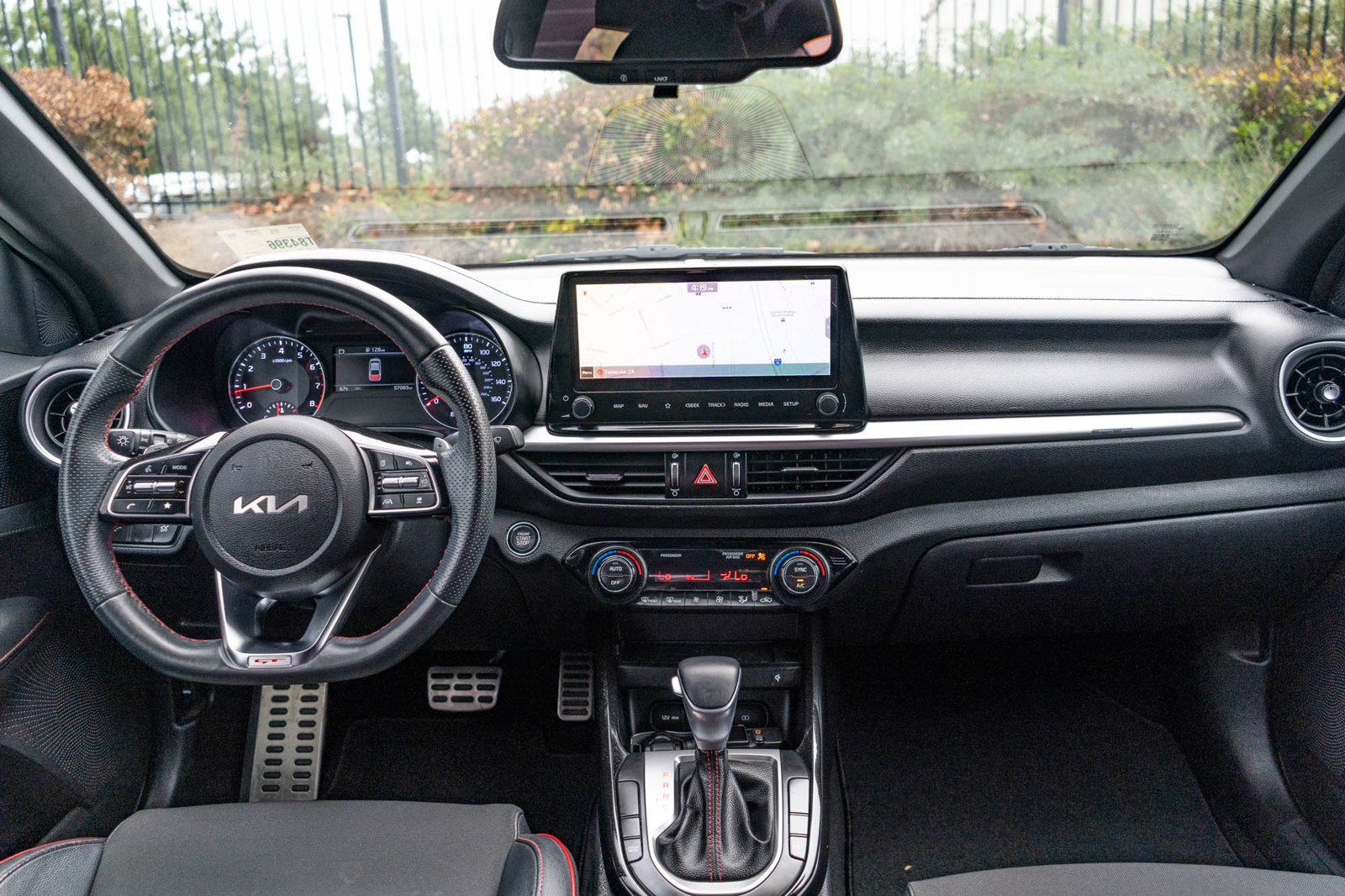 Used 2022 Kia Forte GT w/ GT Technology Package FWD image 17