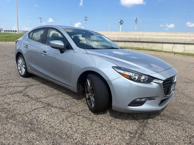 Used 2018 MAZDA MAZDA3 Touring FWD image 2