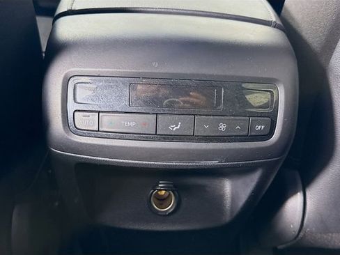 Used 2022 Hyundai Palisade SEL image 25