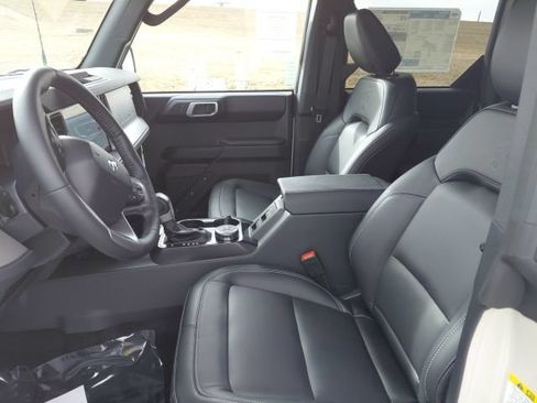 New 2026 Ford Bronco Outer Banks AWD/4WD image 13