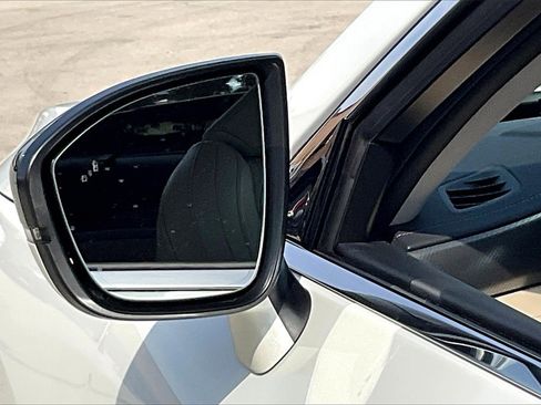 Certified 2025 INFINITI QX60 Luxe image 15