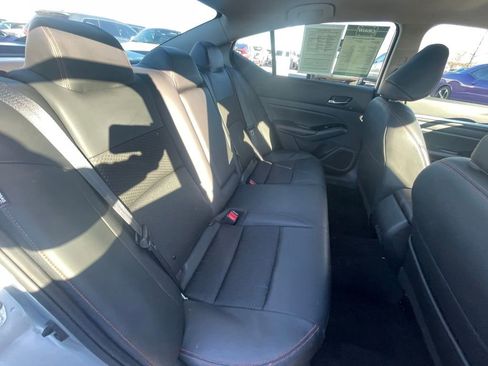 Used 2024 Nissan Altima 2.5 SR image 28