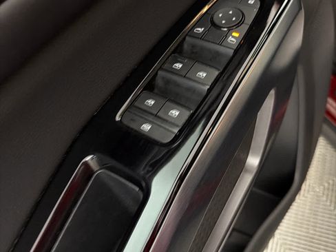 Certified 2024 Nissan Pathfinder SL FWD image 24