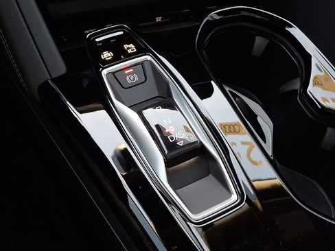 Certified 2025 Audi Q5 Prestige AWD/4WD image 21