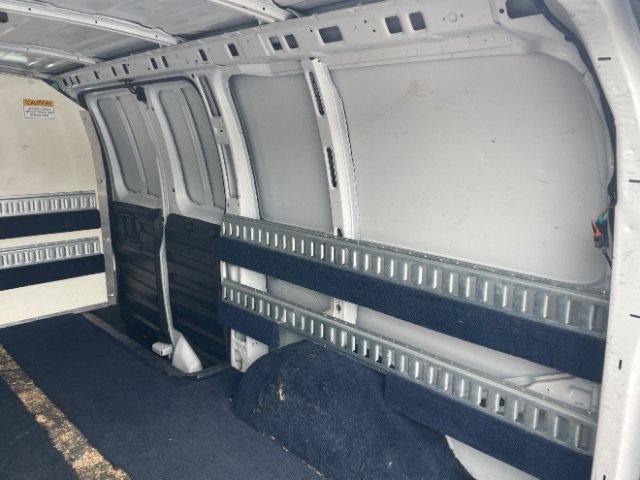Used 2020 Chevrolet Express 2500 RWD image 19