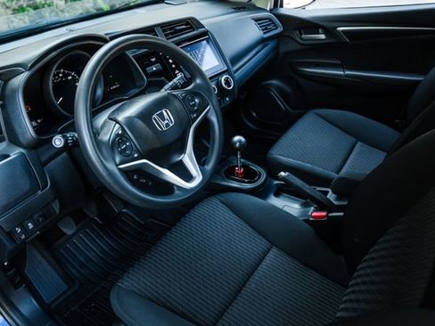 Used 2018 Honda Fit EX image 2