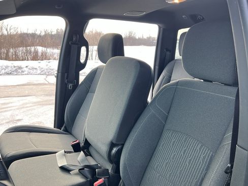 Used 2024 RAM 2500 Big Horn w/ Night Edition image 21