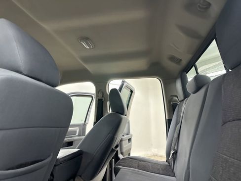 Used 2014 RAM 1500 Classic SLT image 28