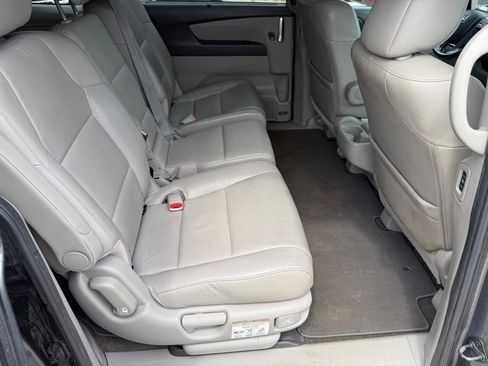 Used 2014 Honda Odyssey Sport image 12