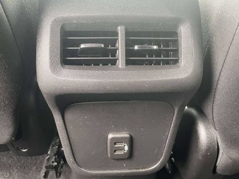 Used 2021 Chevrolet Equinox LT FWD image 13