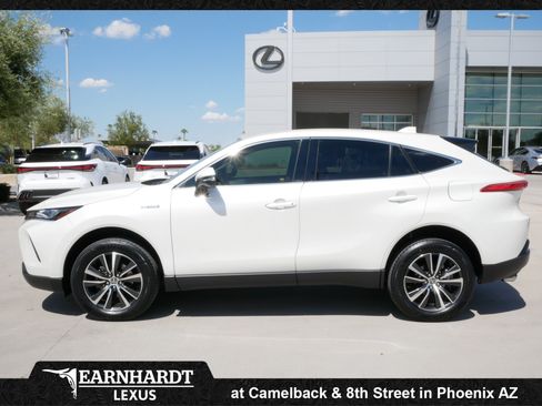 Used 2021 Toyota Venza LE w/ Carpet Mat Package (TMS) AWD/4WD image 3