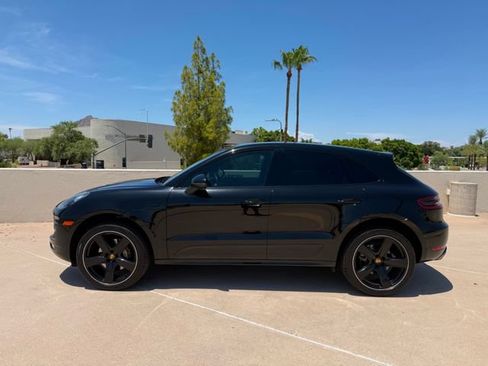 Used 2015 Porsche Macan S w/ Premium Package AWD/4WD image 6
