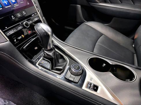 Used 2015 INFINITI Q50 Premium w/ Navigation Package RWD image 18