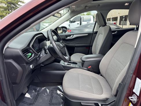 Used 2021 Ford Escape SE w/ Cold Weather Package FWD image 20