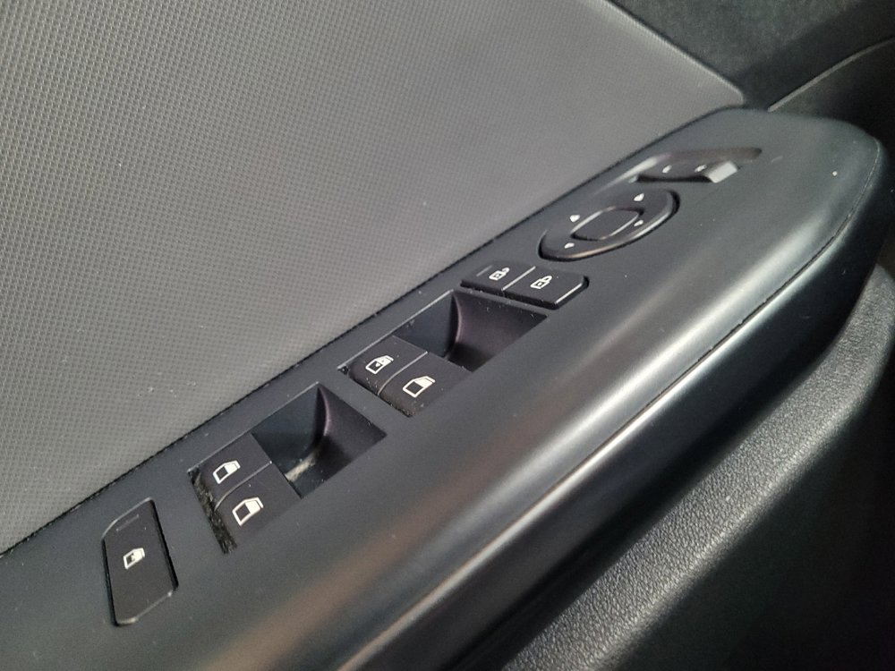 Used 2025 Kia K4 FWD image 27