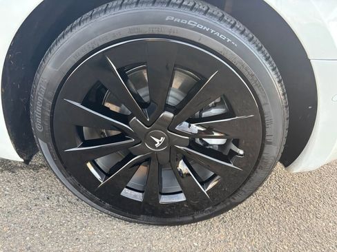 Used 2022 Tesla Model 3 Long Range image 9