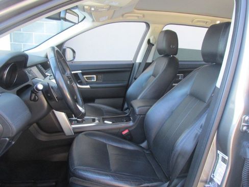 Used 2018 Land Rover Discovery Sport HSE image 42