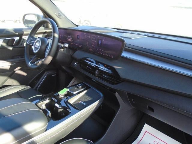 Certified 2025 Buick Enclave Preferred AWD/4WD image 21