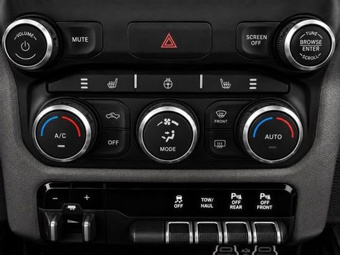 Used 2019 RAM 1500 Big Horn AWD/4WD image 32
