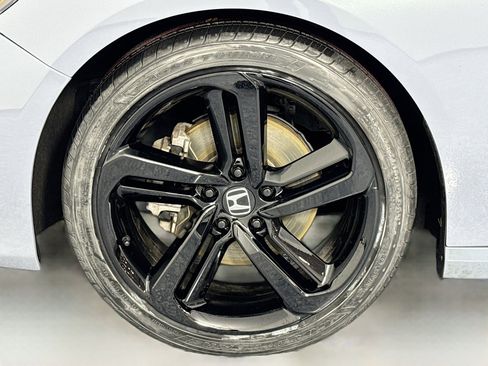 Certified 2022 Honda Accord Sport image 28