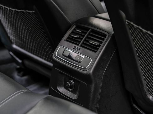 Used 2022 Audi A4 2.0T Premium image 40