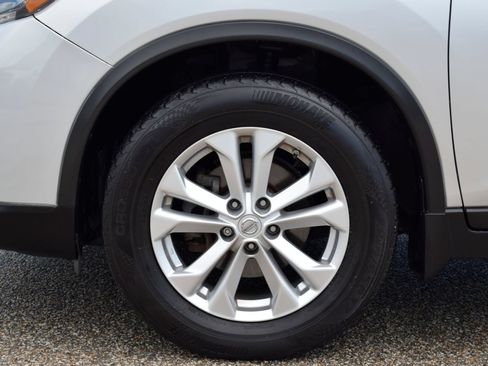 Used 2016 Nissan Rogue SV w/ SV Premium Package FWD image 26