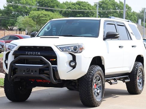 Used 2023 Toyota 4Runner SR5 Premium image 4