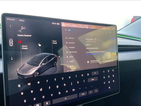 Used 2025 Tesla Model 3 Long Range RWD image 17