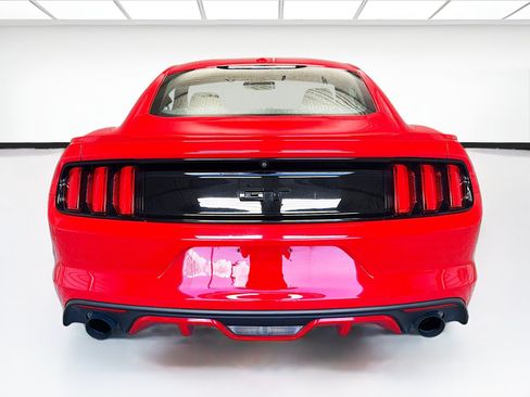 Used 2017 Ford Mustang GT Premium RWD image 5