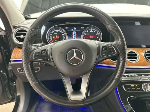 Used 2017 Mercedes-Benz E 300 4MATIC w/ Premium 2 Package image 8