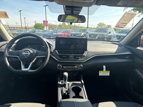 New 2026 Nissan Altima 2.5 SV FWD image 22