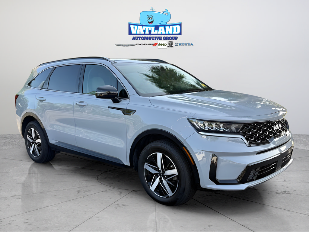 Used 2022 Kia Sorento EX w/ Panoramic Sunroof Package FWD image 7