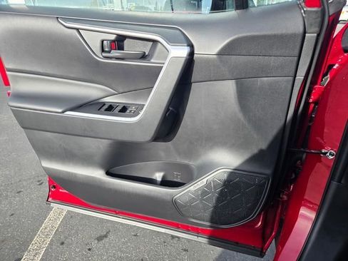 Certified 2025 Toyota RAV4 LE image 21