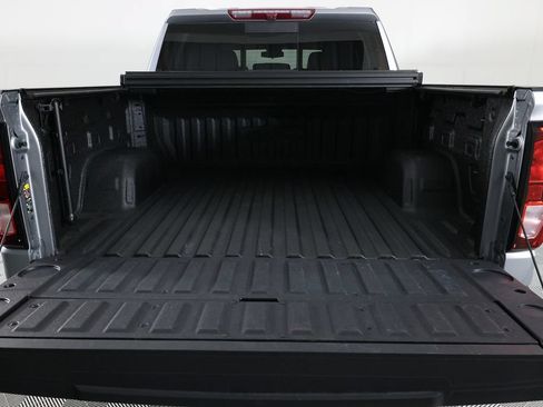 Used 2024 GMC Sierra 1500 Elevation w/ Elevation Premium Package AWD/4WD image 9