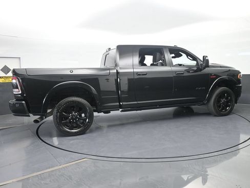 Used 2023 RAM 2500 Limited AWD/4WD image 7