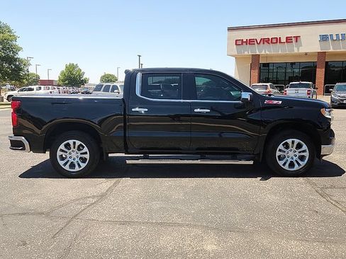 Used 2023 Chevrolet Silverado 1500 LTZ AWD/4WD image 5