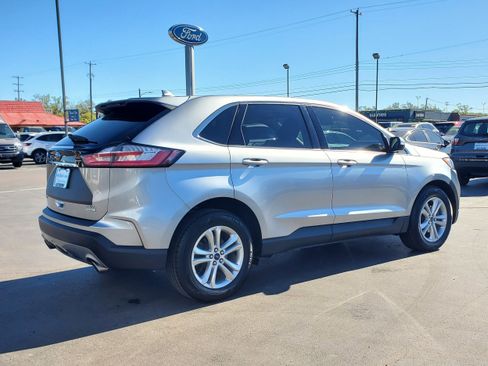 Used 2020 Ford Edge SEL w/ Convenience Package FWD image 4