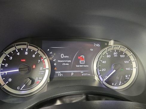 Used 2023 Toyota Highlander XSE AWD/4WD image 16